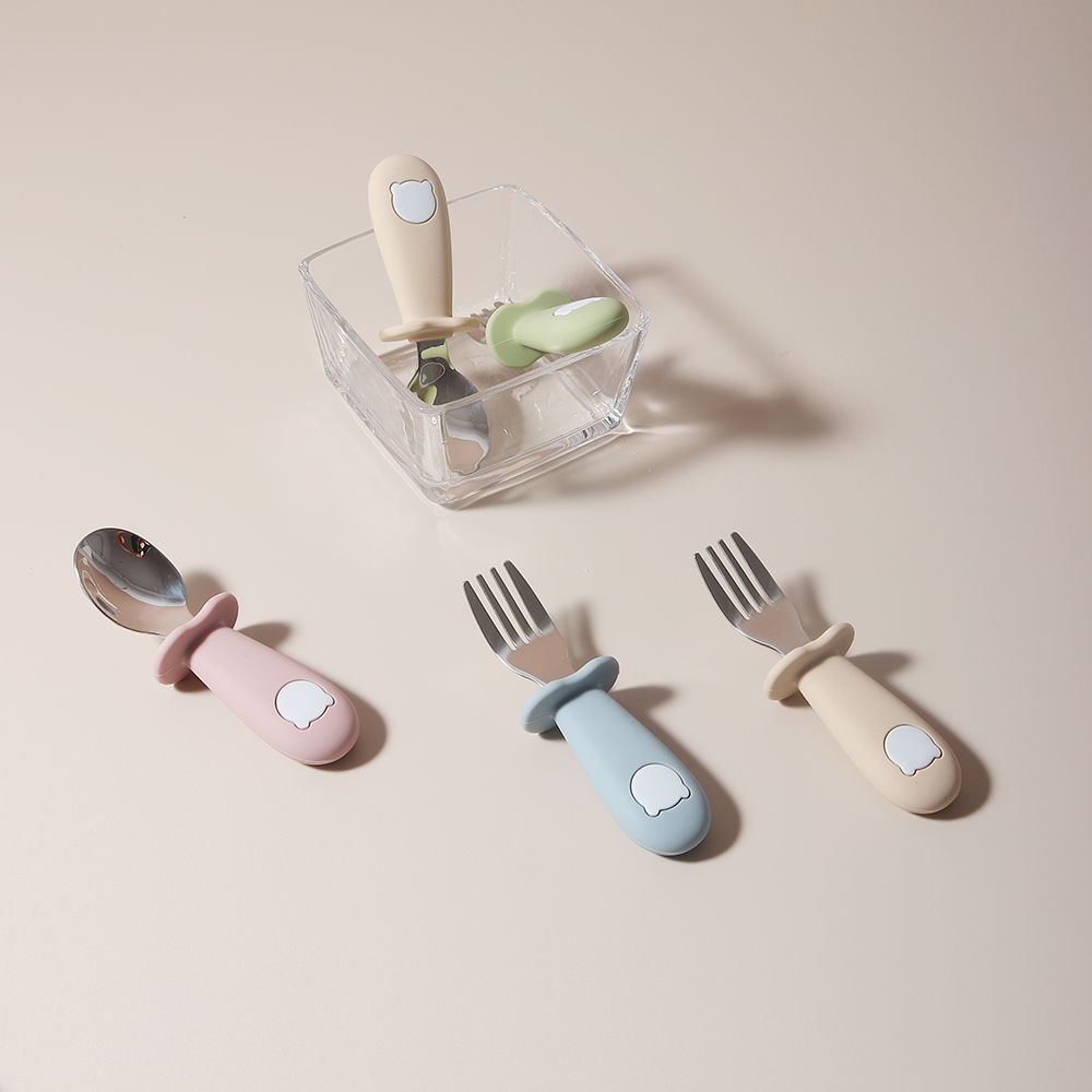 Baby Panda Shape Silicone Spoo - đánh giá và giá Baby Food Utensils